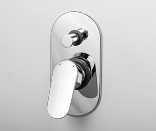 Wasserkraft А13030 Встраиваемый комплект для ванны с изливом и верхней душевой насадкой