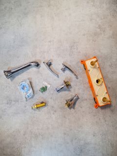 Смеситель для раковины AltroBagno Beatrice 010601 Cr