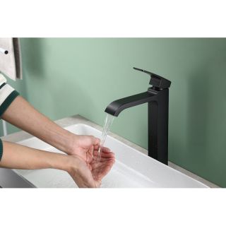 Смеситель для раковины Raglo R02.15.06 чёрный