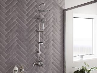 Душевая стойка Stworki Хельсинки HFSG97000 со смесителем для ванны и душа Stworki Хельсинки HFHS10000 хром